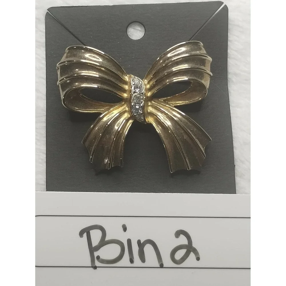 Vintage Gold Tone Bow Brooch Pin‎ Rhinestone Accent Ribbon Design Classic Style